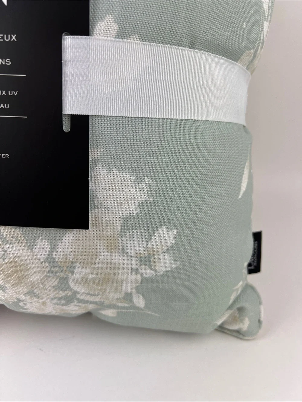 Lauren Ralph Lauren Indoor Outdoor Pillows Sage Green Cream Floral 2 Pc NEW